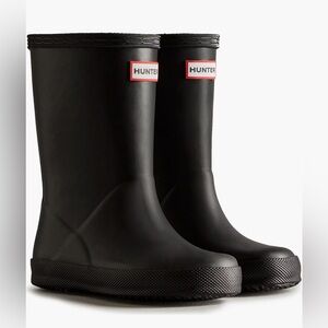 New Hunter Kids First Classic Rain Boot in Black US 12/UK 11